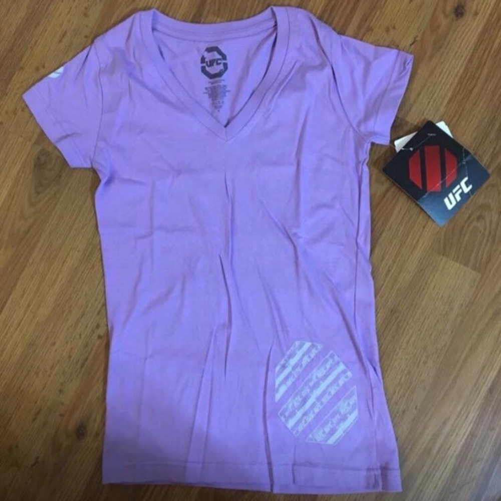NWT! Size large UFC woman tee